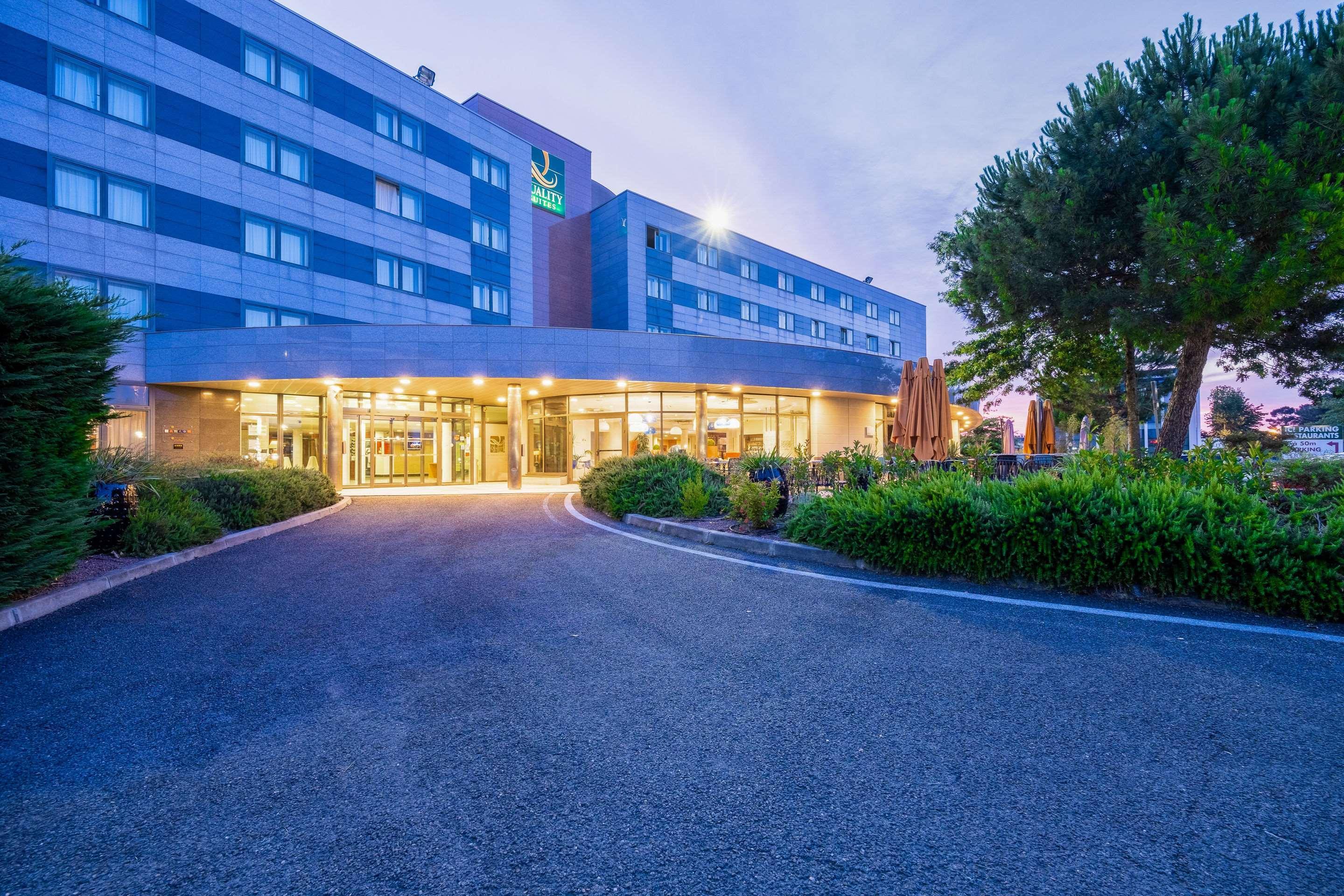 Le M & Bordeaux Aeroport By & Preference Hotel 4*